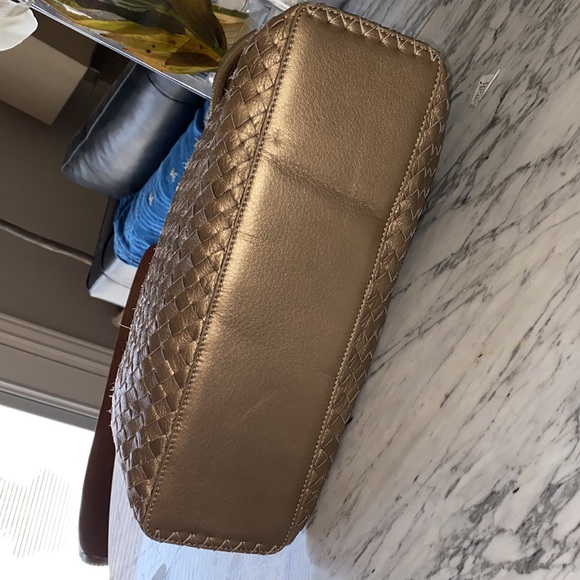PRICE FIRM Buttery Gold Woven Leather Fossil Bag - Picture 5 of 16